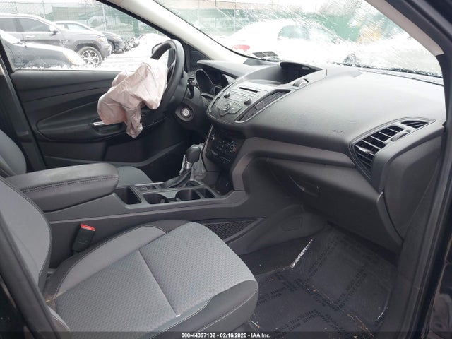 1FMCU9G98HUA95496 Ford ESCAPE SE