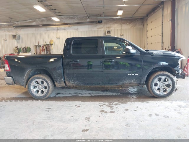 2021 Ram 1500 Big Horn  4x4 5'7 Box მანქანა იყიდება აუქციონზე, vin: 1C6SRFFT2MN809759, აუქციონის ნომერი: 44397107