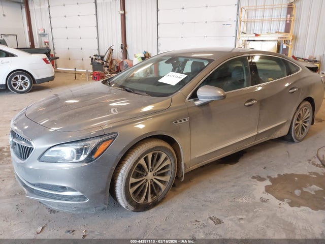 44397110 :رقم المزاد ، 1G4ZP5SS8HU148637 vin ، 2017 Buick Lacrosse Essence مزاد بيع