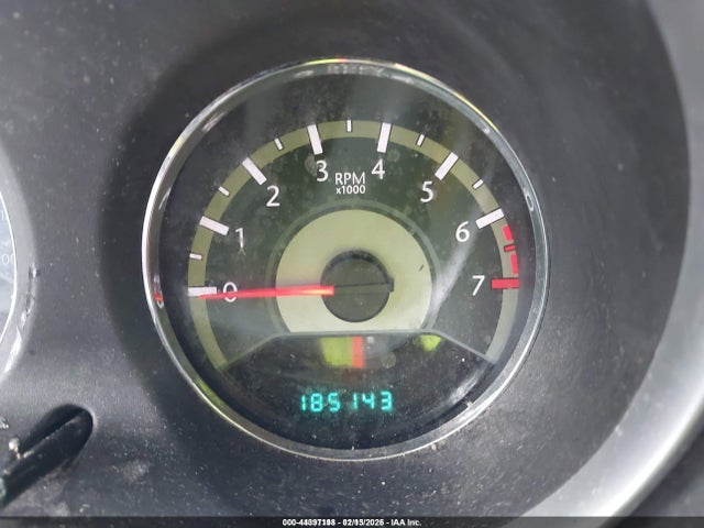 44397198 :رقم المزاد ، 1C3BC1FG4BN521162 vin ، 2011 Chrysler 200 Touring مزاد بيع