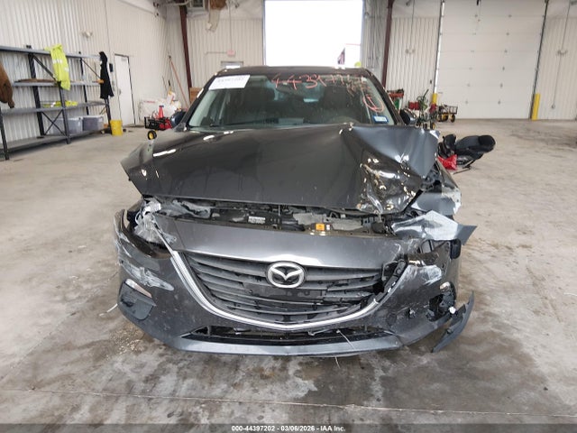 Продаж на аукціоні авто 2016 Mazda Mazda3 I Sport, vin: 3MZBM1U77GM319135, номер лоту: 44397202