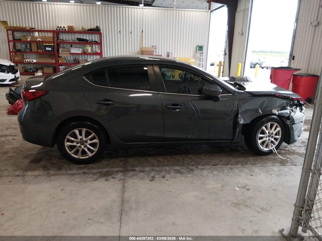 Продаж на аукціоні авто 2016 Mazda Mazda3 I Sport, vin: 3MZBM1U77GM319135, номер лоту: 44397202