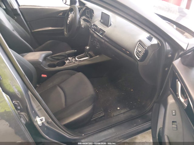 Продаж на аукціоні авто 2016 Mazda Mazda3 I Sport, vin: 3MZBM1U77GM319135, номер лоту: 44397202