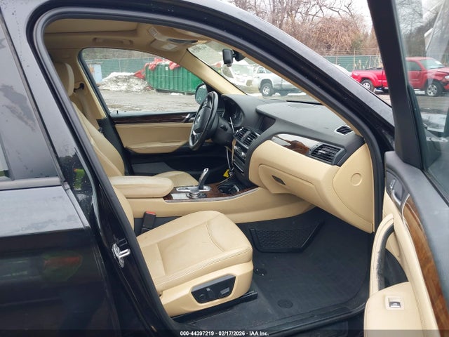 2016 Bmw X3 Xdrive28i მანქანა იყიდება აუქციონზე, vin: 5UXWX9C56G0D83732, აუქციონის ნომერი: 44397219