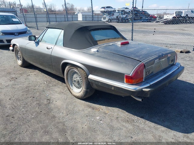 1987 JAGUAR XJS SAJNV5842HC136492 Photo 2