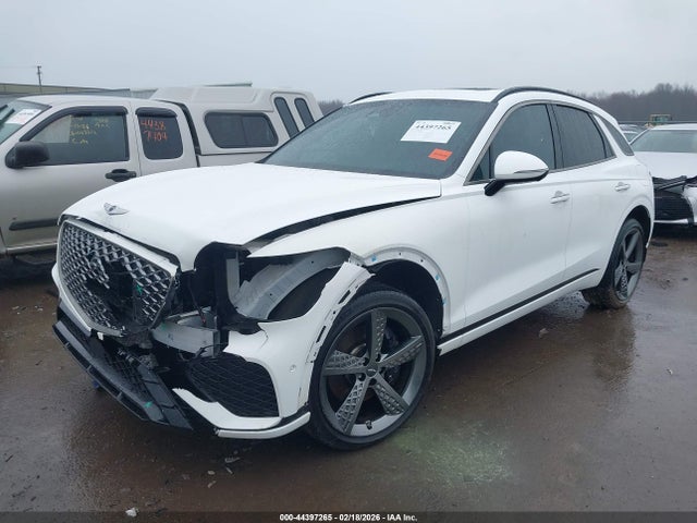 2023 GENESIS GV70 KMUMCDTC7PU082198 Photo 1