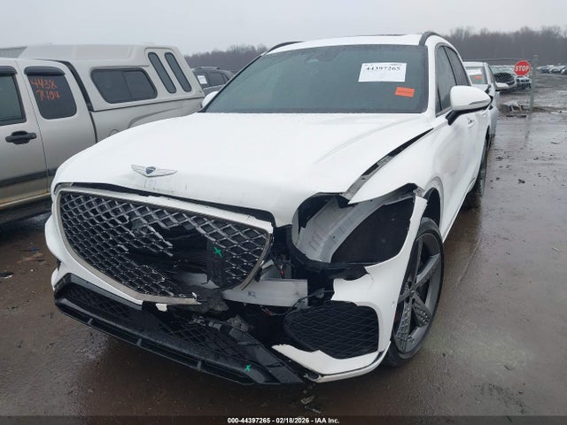 2023 GENESIS GV70 KMUMCDTC7PU082198 Photo 5