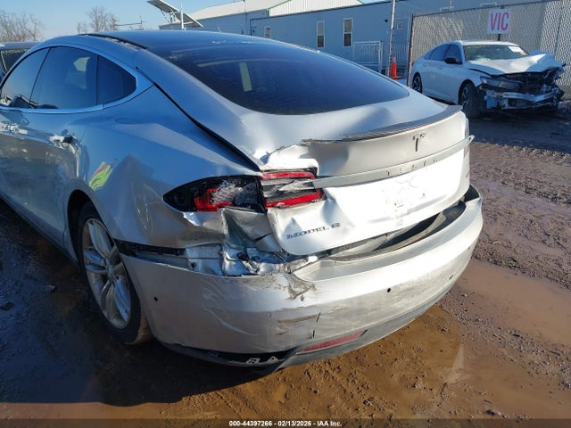 2015 TESLA MODEL S 5YJSA1E4XFF114864 Photo 5