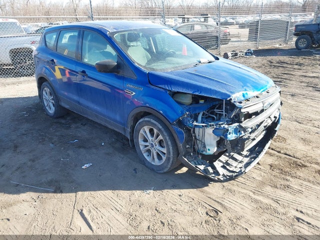Ford ESCAPE S 2017 1FMCU0F73HUB43403 главное изображение