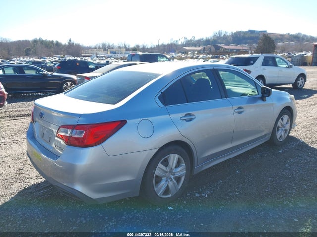 Subaru Legacy 2.5i 2018 4S3BNAA60J3045247 Image 4