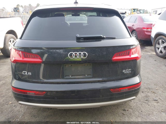 44397333 :رقم المزاد ، WA1CNAFY9J2088578 vin ، 2018 Audi Q5 2.0t Premium/2.0t Tech Premium مزاد بيع