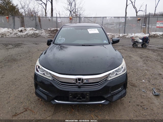 44397368 :رقم المزاد ، 1HGCR2F56GA230519 vin ، 2016 Honda Accord Sport مزاد بيع