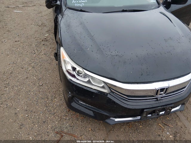 44397368 :رقم المزاد ، 1HGCR2F56GA230519 vin ، 2016 Honda Accord Sport مزاد بيع