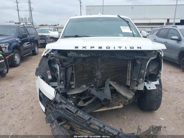 Ford Expedition Limited 2023 1FMJU2A89PEA34231 Image 13