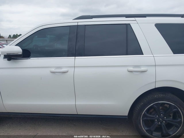 Ford Expedition Limited 2023 1FMJU2A89PEA34231 Image 15