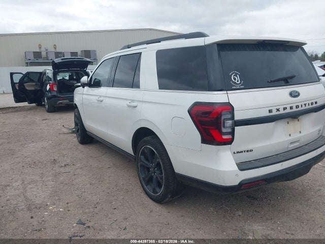 Ford Expedition Limited 2023 1FMJU2A89PEA34231 Image 3