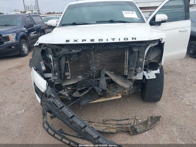 Ford Expedition Limited 2023 1FMJU2A89PEA34231 Image 6