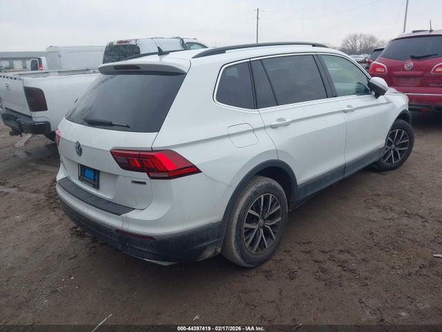 2020 VOLKSWAGEN TIGUAN 3VV2B7AX6LM007156 Photo 3