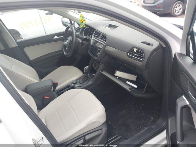 2020 VOLKSWAGEN TIGUAN 3VV2B7AX6LM007156 Photo 4
