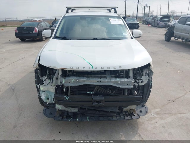 2020 Mitsubishi Outlander Se 2.4 S-awc მანქანა იყიდება აუქციონზე, vin: JA4AZ3A3XLZ010887, აუქციონის ნომერი: 44397457