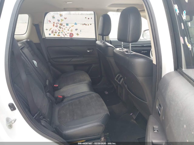 2020 Mitsubishi Outlander Se 2.4 S-awc მანქანა იყიდება აუქციონზე, vin: JA4AZ3A3XLZ010887, აუქციონის ნომერი: 44397457