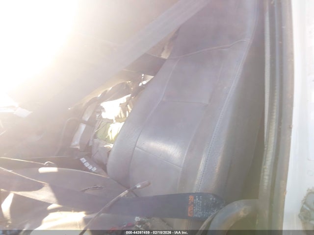 44397459 :رقم المزاد ، 1FVACXDT5DHBY1331 vin ، 2013 Freightliner M2 106 Medium Duty مزاد بيع