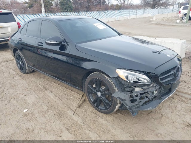 2017 MERCEDES-BENZ C 300 55SWF4KB8HU193640