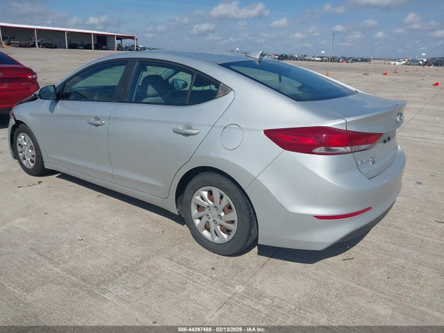 5NPD74LF5HH165707 Hyundai ELANTRA SE