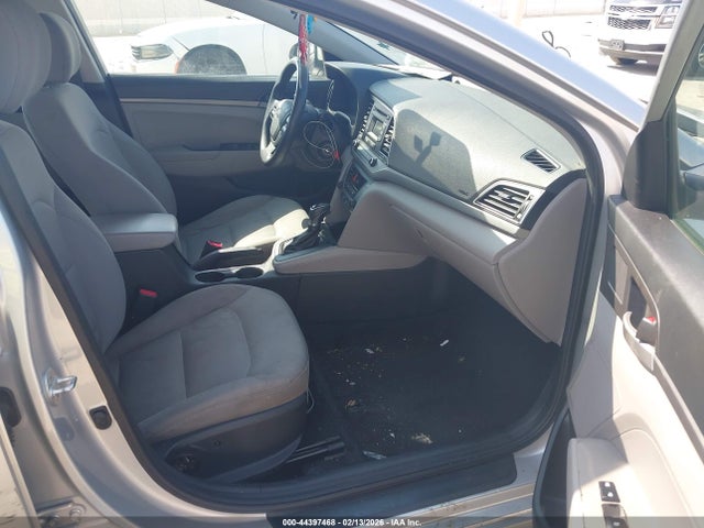5NPD74LF5HH165707 Hyundai ELANTRA SE
