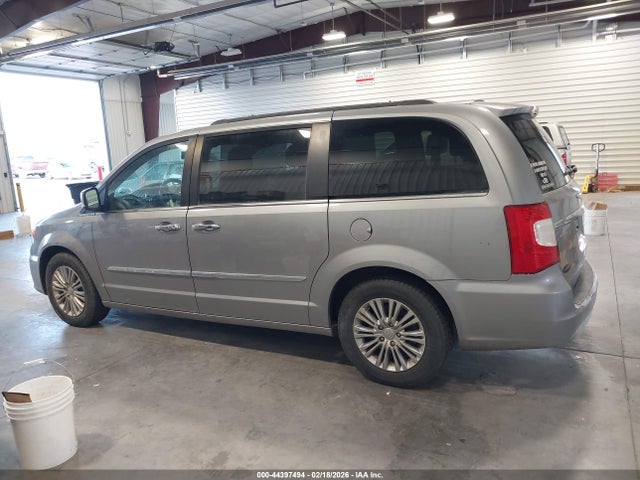 44397494 :رقم المزاد ، 2C4RC1CG4GR188695 vin ، 2016 Chrysler Town & Country Touring-l Anniversary Edition مزاد بيع