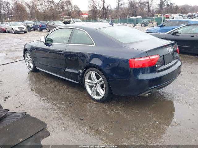2009 AUDI A5 WAUDK78T19A003383 Photo 2