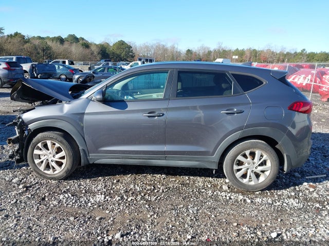 KM8J23A40KU006261 Hyundai TUCSON SE