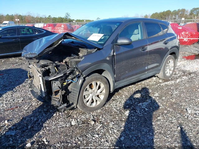 KM8J23A40KU006261 Hyundai TUCSON SE