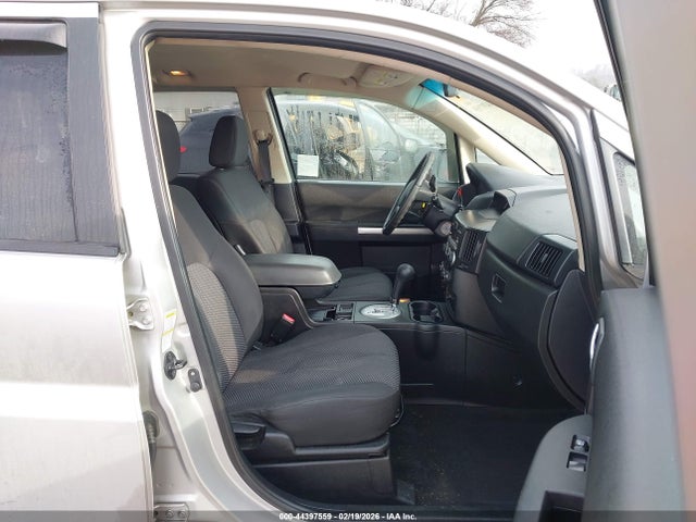 2011 MITSUBISHI ENDEAVOR 4A4JN2AS3BE027127 Photo 4