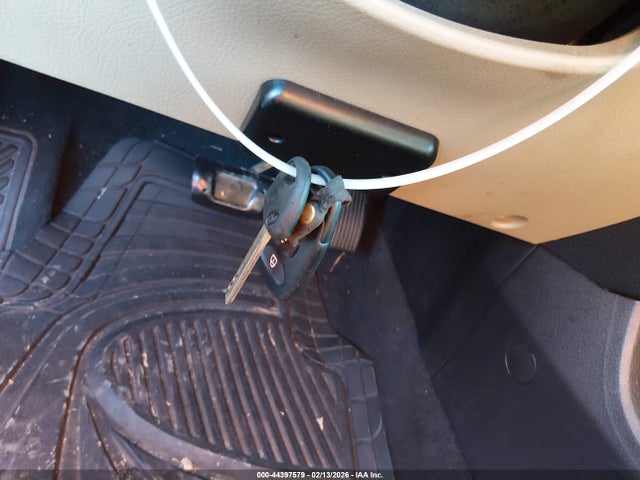 2011 KIA SORENTO 5XYKT3A13BG077578 Photo 10