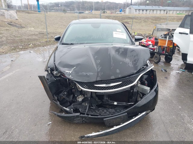 Продаж на аукціоні авто 2016 Chrysler 200 Limited, vin: 1C3CCCAB6GN121915, номер лоту: 44397582