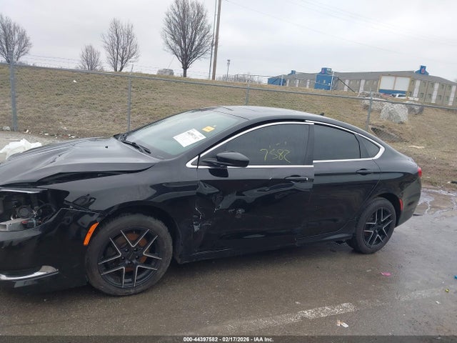 Продаж на аукціоні авто 2016 Chrysler 200 Limited, vin: 1C3CCCAB6GN121915, номер лоту: 44397582