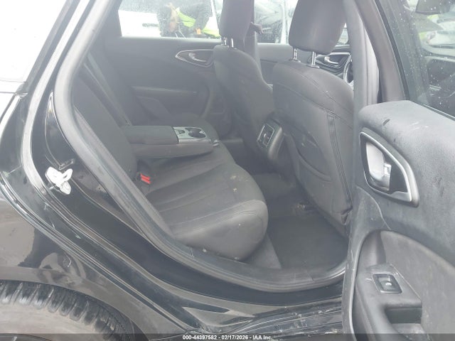 Продаж на аукціоні авто 2016 Chrysler 200 Limited, vin: 1C3CCCAB6GN121915, номер лоту: 44397582