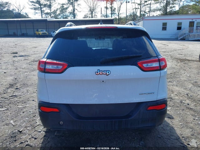 1C4PJLAB8GW161104 Jeep Cherokee Sport