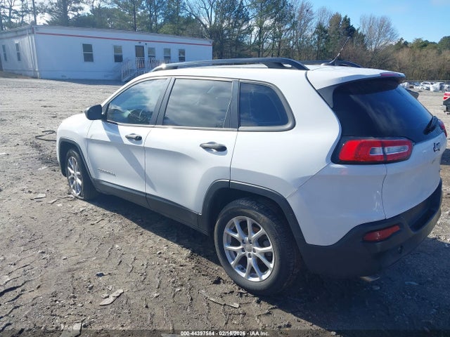 1C4PJLAB8GW161104 Jeep Cherokee Sport