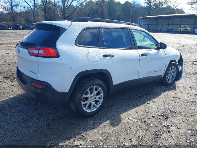 1C4PJLAB8GW161104 Jeep Cherokee Sport