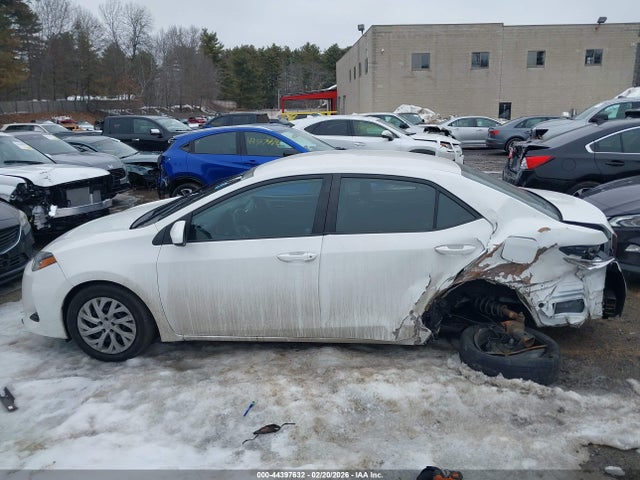 Toyota COROLLA LE 2017 5YFBURHE0HP703696 Image 13