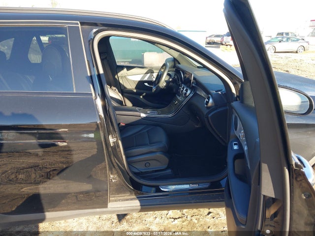 Продаж на аукціоні авто 2022 Mercedes-benz Glc 300 4matic Suv, vin: W1N0G8EB8NV386223, номер лоту: 44397633