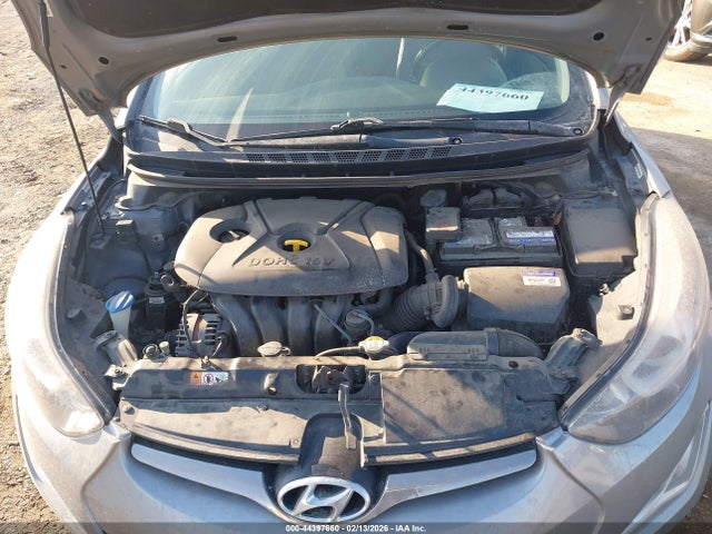 KMHDH4AE7FU327925 Hyundai Elantra Limited