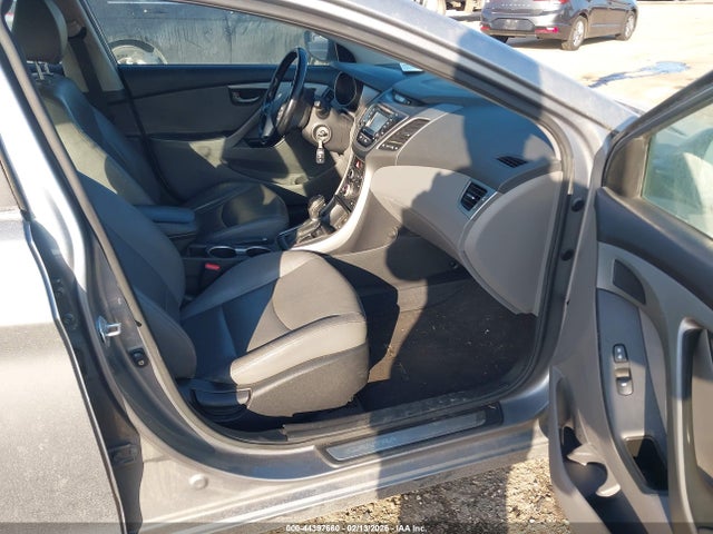 KMHDH4AE7FU327925 Hyundai Elantra Limited