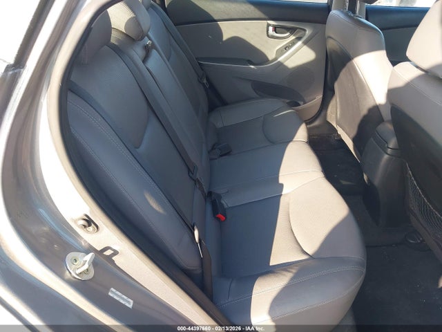 KMHDH4AE7FU327925 Hyundai Elantra Limited
