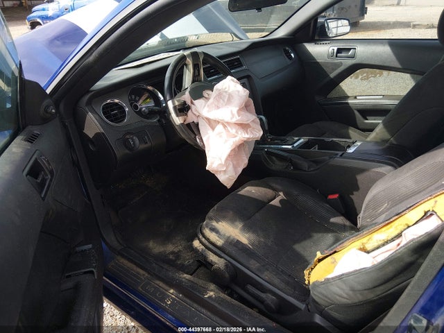 Продаж на аукціоні авто 2013 Ford Mustang V6, vin: 1ZVBP8AM4D5235883, номер лоту: 44397668