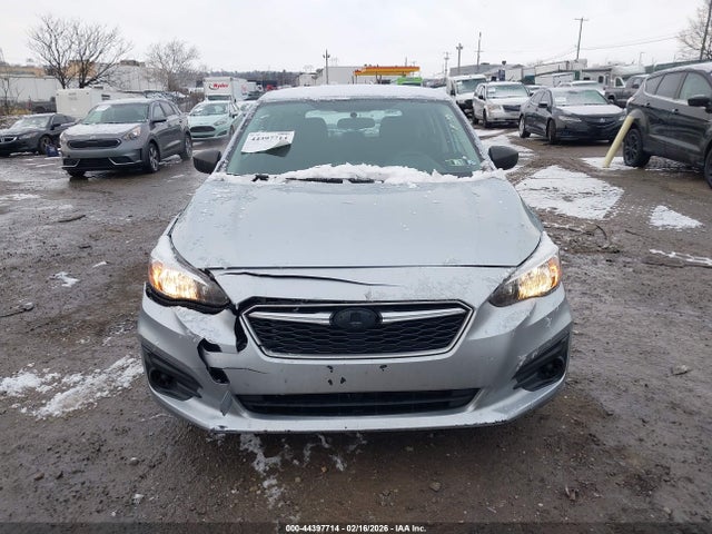 4S3GTAA68J3701951 Subaru Impreza 2.0i