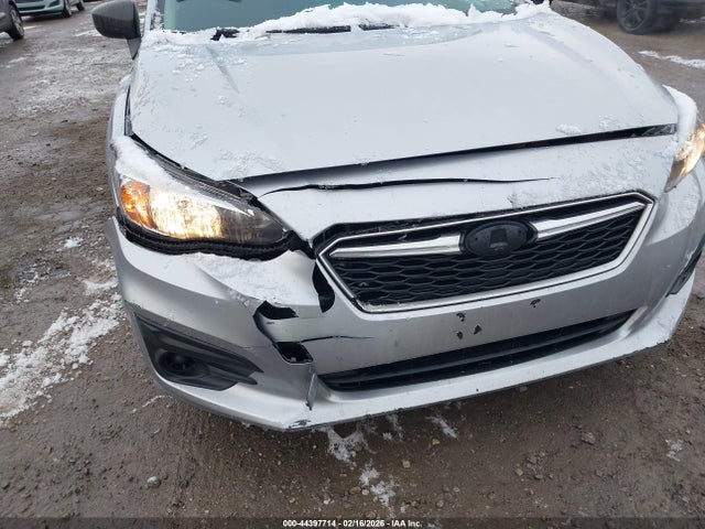 4S3GTAA68J3701951 Subaru Impreza 2.0i