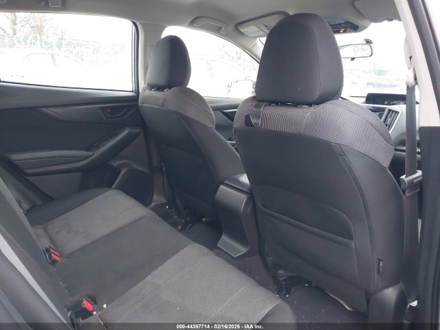 4S3GTAA68J3701951 Subaru Impreza 2.0i